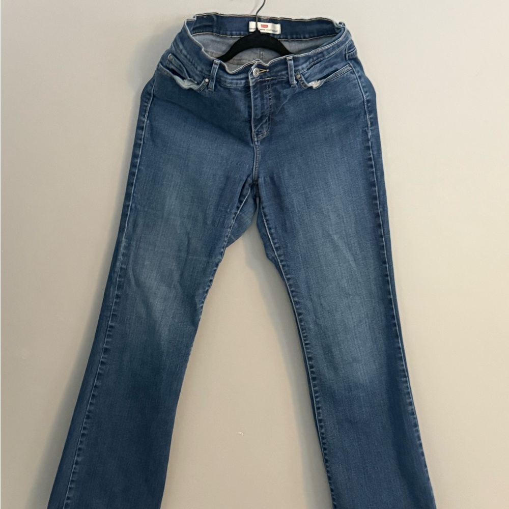 ClassicWomen's Levi’s- Boot Cut